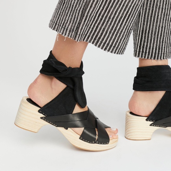 Free People Emmy Black strap sandal Clogs - Picture 2 of 6